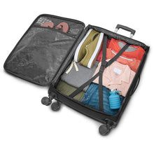 Load image into Gallery viewer, Solo New York Re-Treat Check-In Spinner - inside packed