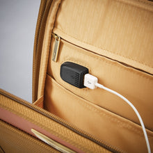 Load image into Gallery viewer, Hartmann Ratio Classic Deluxe 2 Global Carry On Spinner - usb