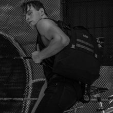 Load image into Gallery viewer, Manhattan Portage Chrystie Backpack - Lexington Luggage