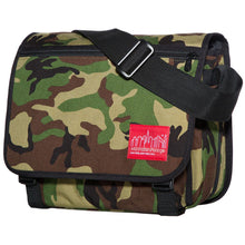 Load image into Gallery viewer, Manhattan Portage Europa (Sm) with Back Zipper and Compartments - Lexington Luggage