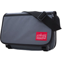 Load image into Gallery viewer, Manhattan Portage Europa (Md) with Back Zipper and Compartments - Lexington Luggage