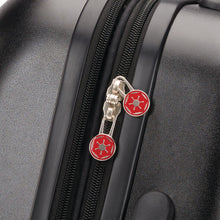 Load image into Gallery viewer, American Tourister Star Wars 21" Carry On Spinner - Locking Zipper Pulls