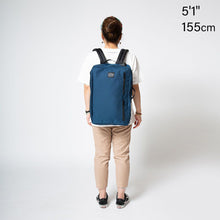 Load image into Gallery viewer, Manhattan Portage Montauk Weekender - Lexington Luggage