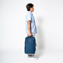 Load image into Gallery viewer, Manhattan Portage Montauk Weekender - Lexington Luggage