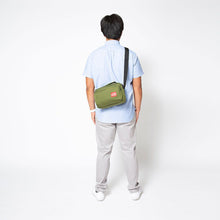 Load image into Gallery viewer, Manhattan Portage Shaw Shoulder Bag - Lexington Luggage