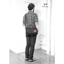 Load image into Gallery viewer, Manhattan Portage Midnight Sohobo Bag Black - Lexington Luggage (555122753594)