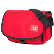 Load image into Gallery viewer, Manhattan Portage Downtown Sohobo Bag (SM) - Lexington Luggage