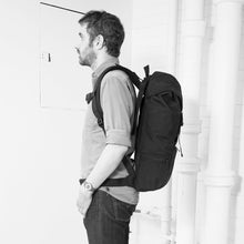 Load image into Gallery viewer, Manhattan Portage Hiker Backpack 3 - Lexington Luggage