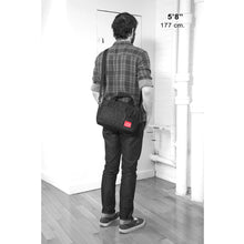 Load image into Gallery viewer, Manhattan Portage Midnight Parkside Shoulder Bag - Lexington Luggage (555101519930)