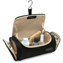 Load image into Gallery viewer, Briggs & Riley Baseline Executive Essentials Kit - inside