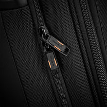 Load image into Gallery viewer, Samsonite Pro Carry On Expandable Spinner