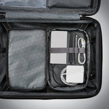 Load image into Gallery viewer, Samsonite Stryde 22X14X9 Carry On Glider - Interior Removable Bag
