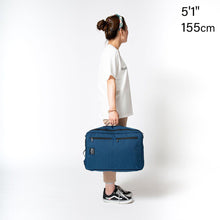 Load image into Gallery viewer, Manhattan Portage Montauk Weekender - Lexington Luggage
