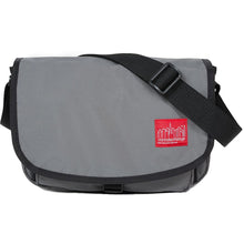 Load image into Gallery viewer, Manhattan Portage Downtown Sohobo Bag (SM) - Lexington Luggage
