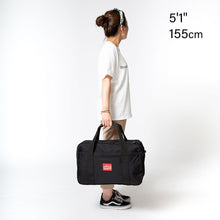Load image into Gallery viewer, Manhattan Portage Hamptons Weekender - Lexington Luggage
