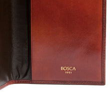 Load image into Gallery viewer, Bosca Old Leather Passport Case - Lexington Luggage
