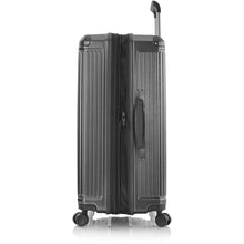 Load image into Gallery viewer, Heys EDGE 30&quot; Expandable Spinner - Profile Expanded
